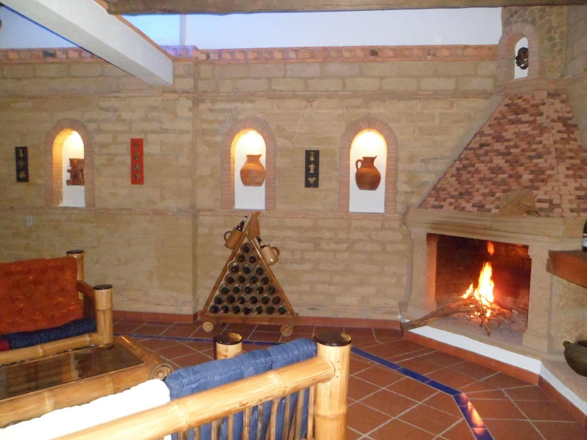 Hotel La Hormiga Вилья-де-Лейва Экстерьер фото